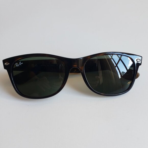 Ray-Ban RB2132 "New Wayfarer" Sunglasses Tortoise/Green - Picture 6 of 6